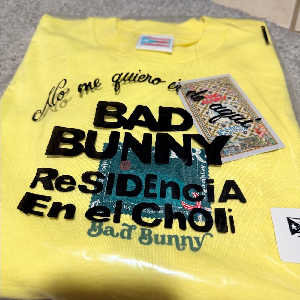 Bad Bunny Yellow Graphic T-Shirt long sleeve size L unisex